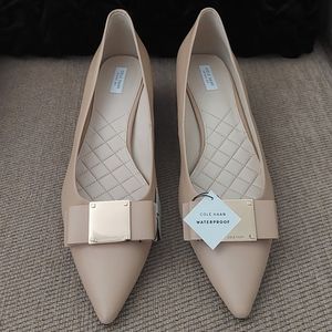 COLE HAAN GRAND 0.S BEIGE WATERPROOF POINTED PUMP